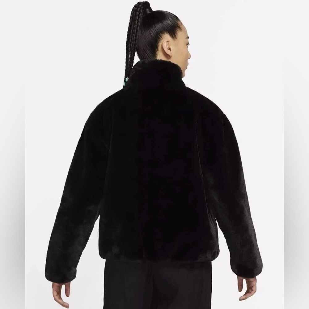 New $175 Nike Black Fur Full Zip Jacket DO3791-010 womens Oversized Small - Picture 3 of 7